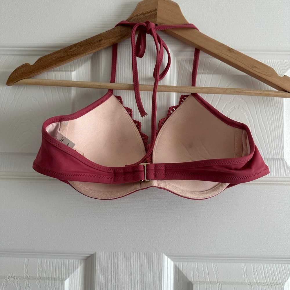 Shade & Shore Crochet Lace Halter Bralette - Coral - Picture 2 of 3